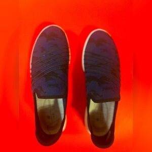 Women’s Cloudsteppers by Clarks.  New without the box. Size 8.5 wide